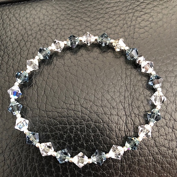 The Swarovski CAL bracelet - Picture 7 of 7